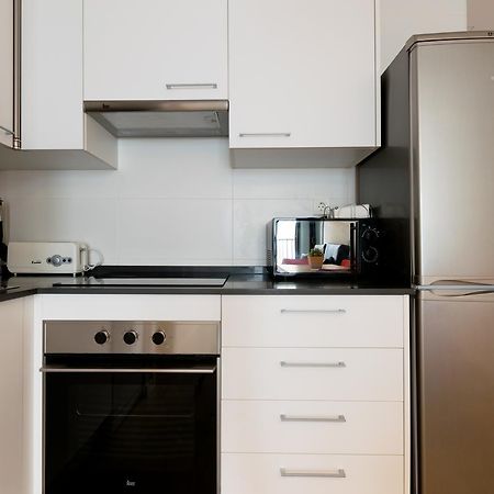 Apartments Madrina Valencia Exterior photo