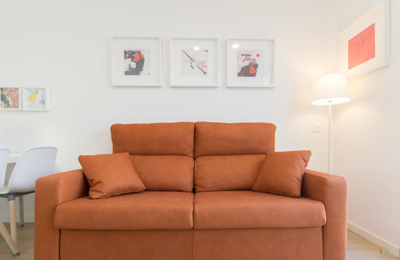 Apartments Madrina Valencia Exterior photo