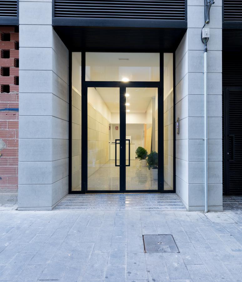 Apartments Madrina Valencia Exterior photo