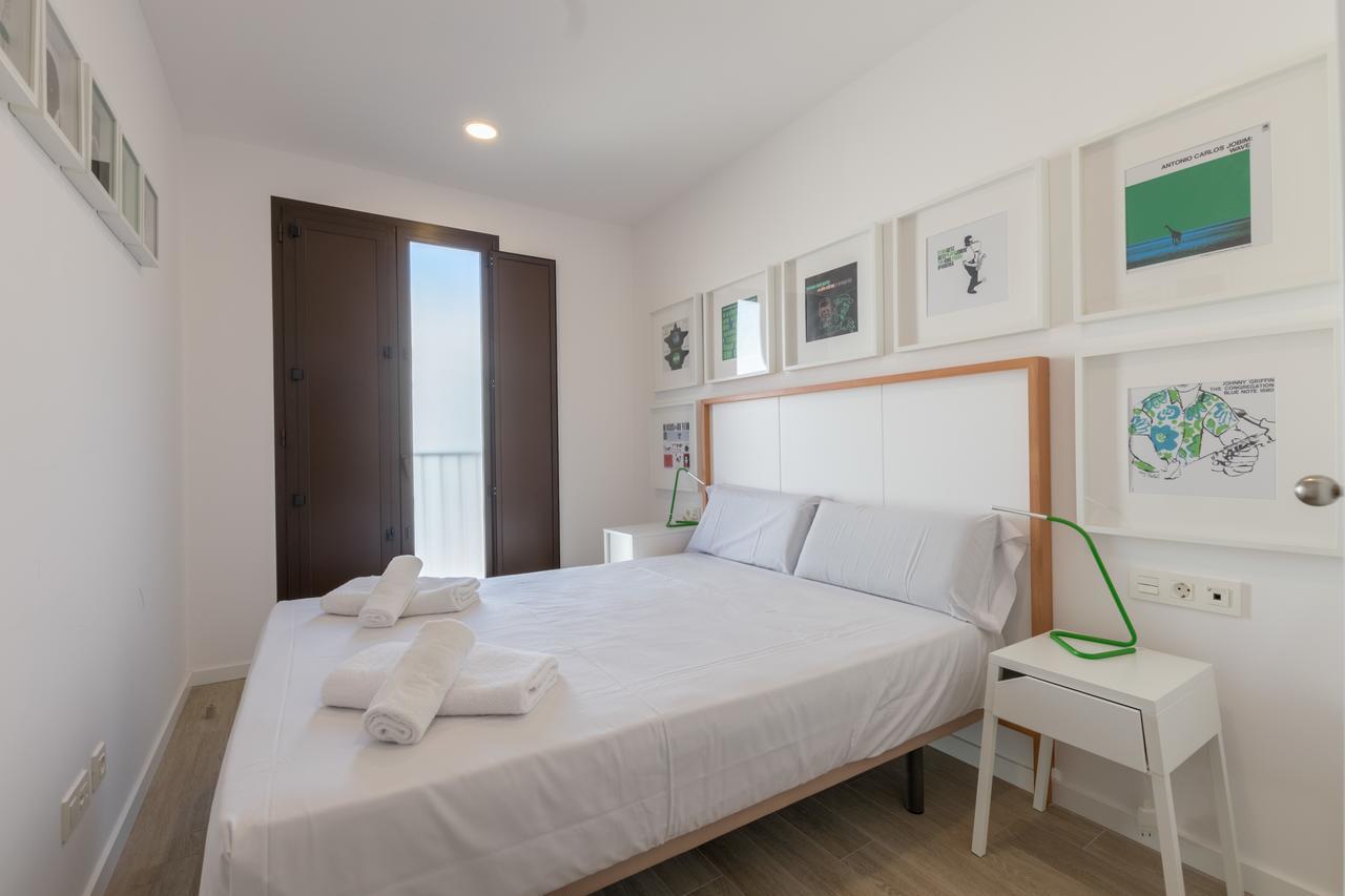 Apartments Madrina Valencia Exterior photo
