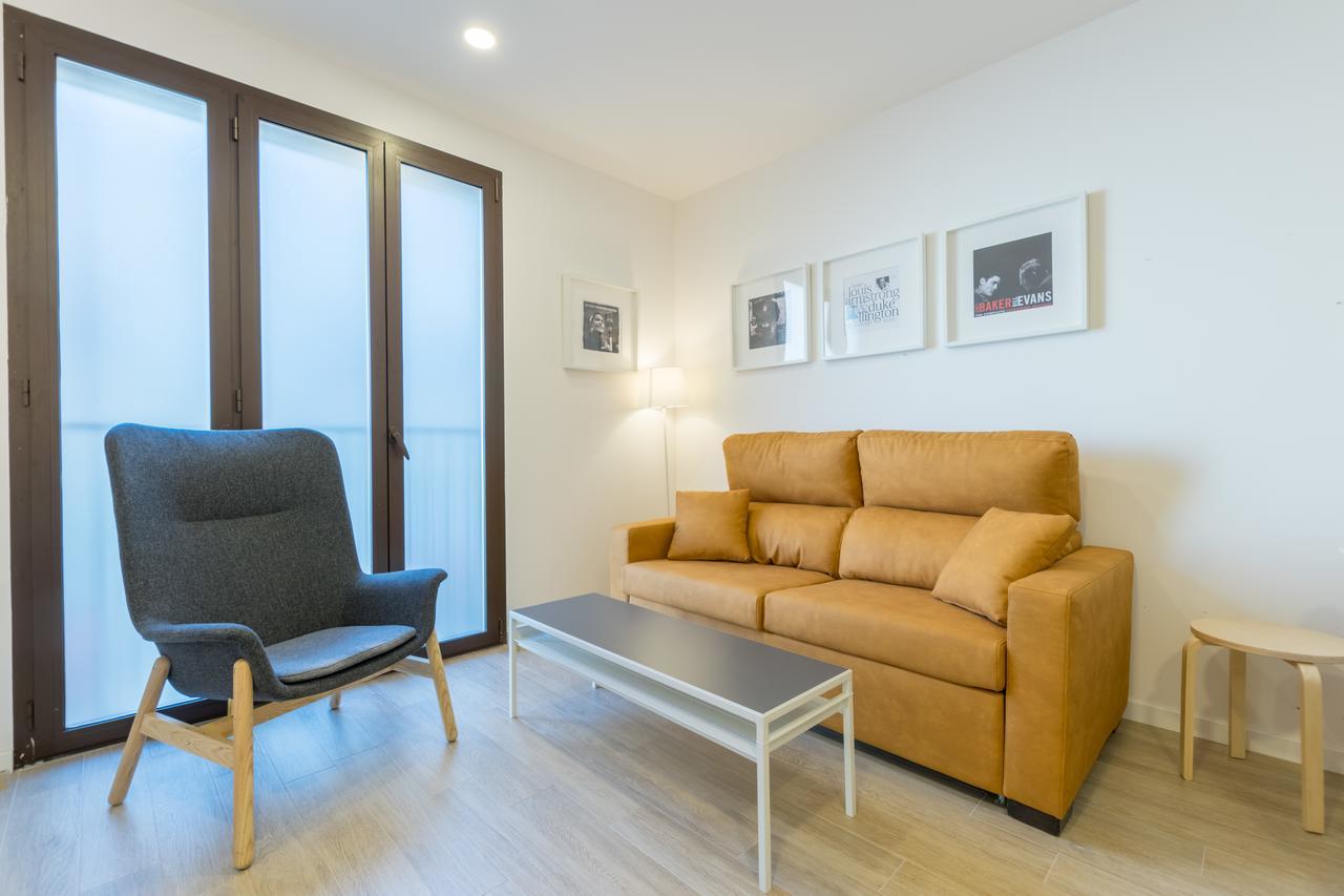 Apartments Madrina Valencia Exterior photo