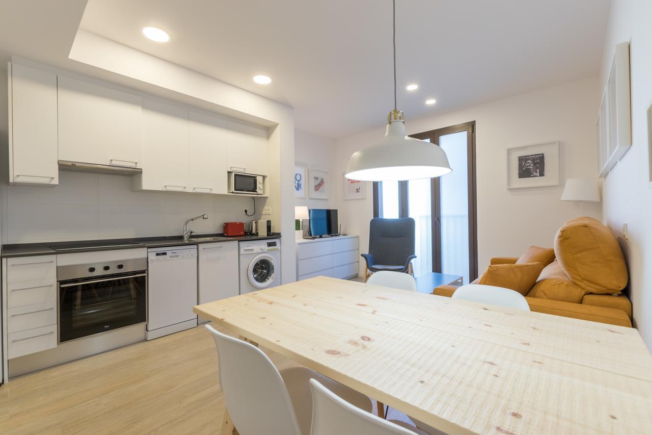 Apartments Madrina Valencia Exterior photo