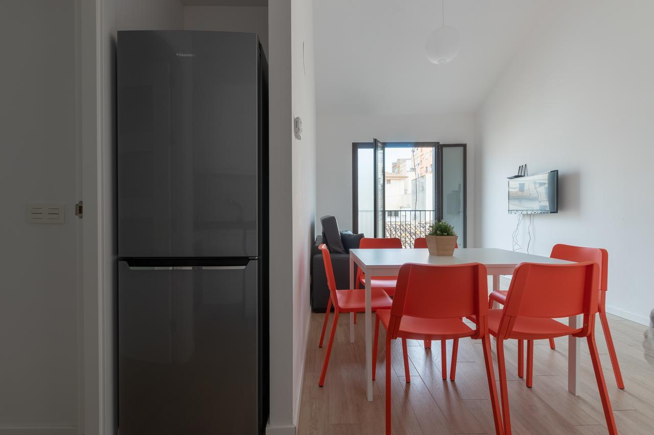 Apartments Madrina Valencia Exterior photo