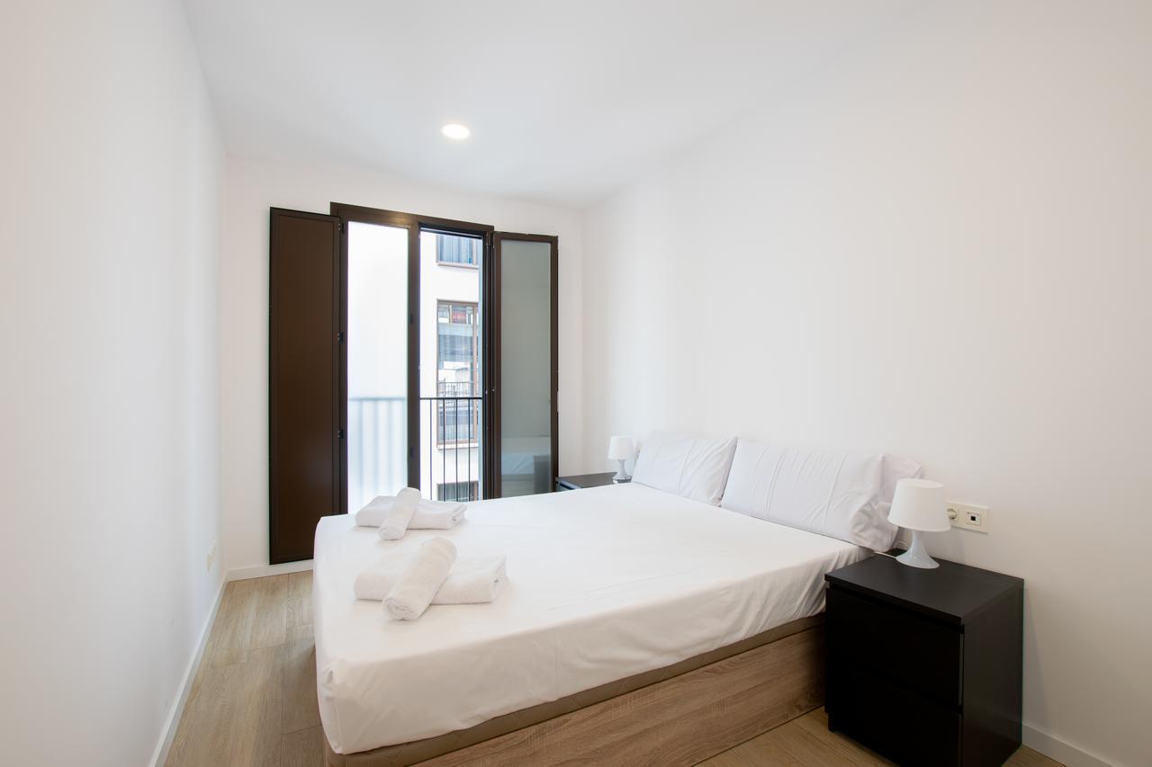 Apartments Madrina Valencia Exterior photo