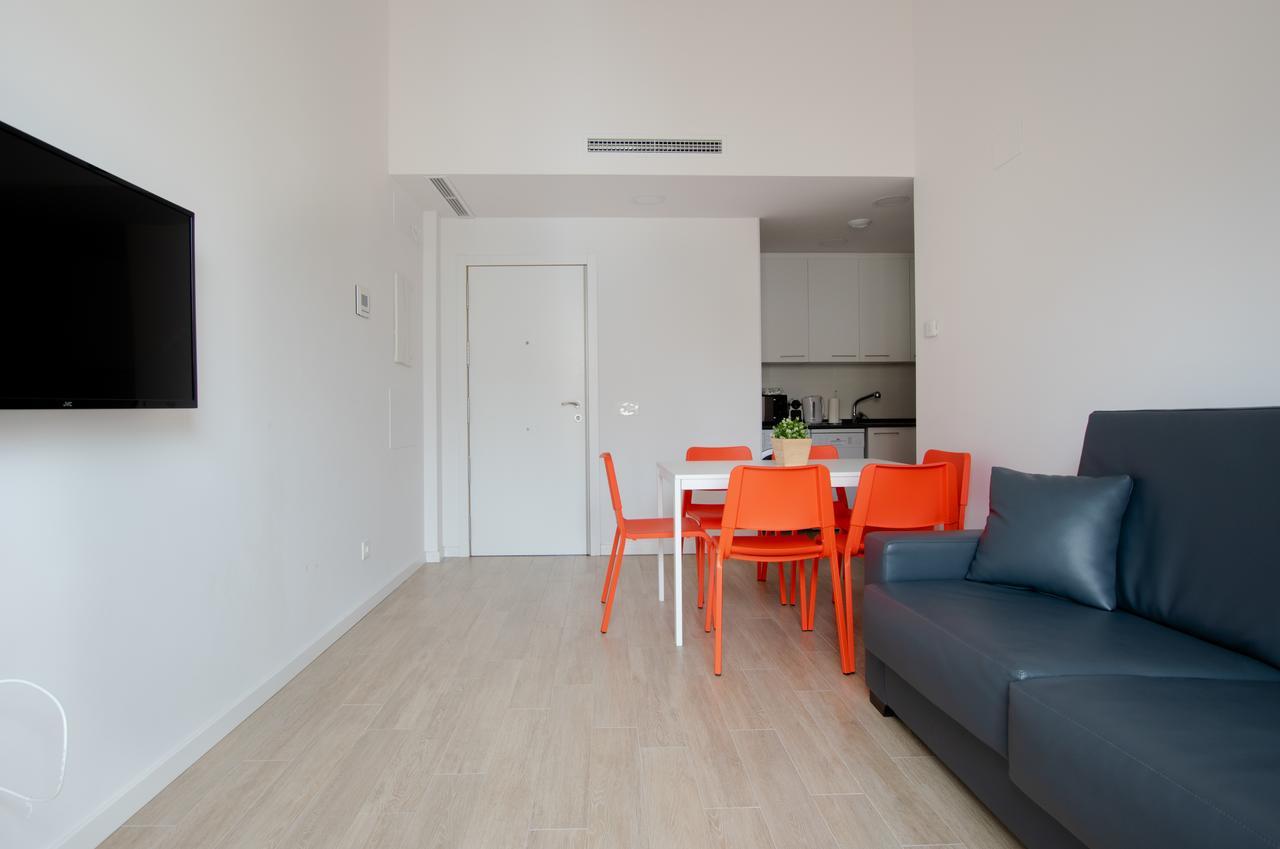 Apartments Madrina Valencia Exterior photo