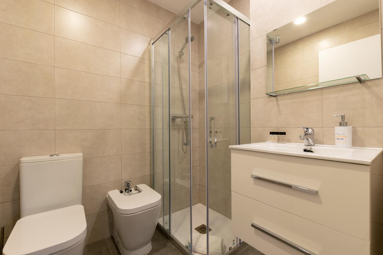 Apartments Madrina Valencia Exterior photo