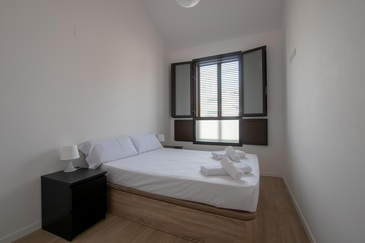 Apartments Madrina Valencia Exterior photo