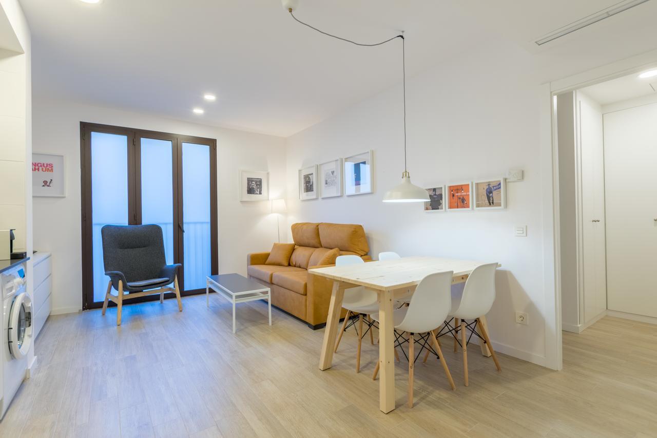 Apartments Madrina Valencia Exterior photo